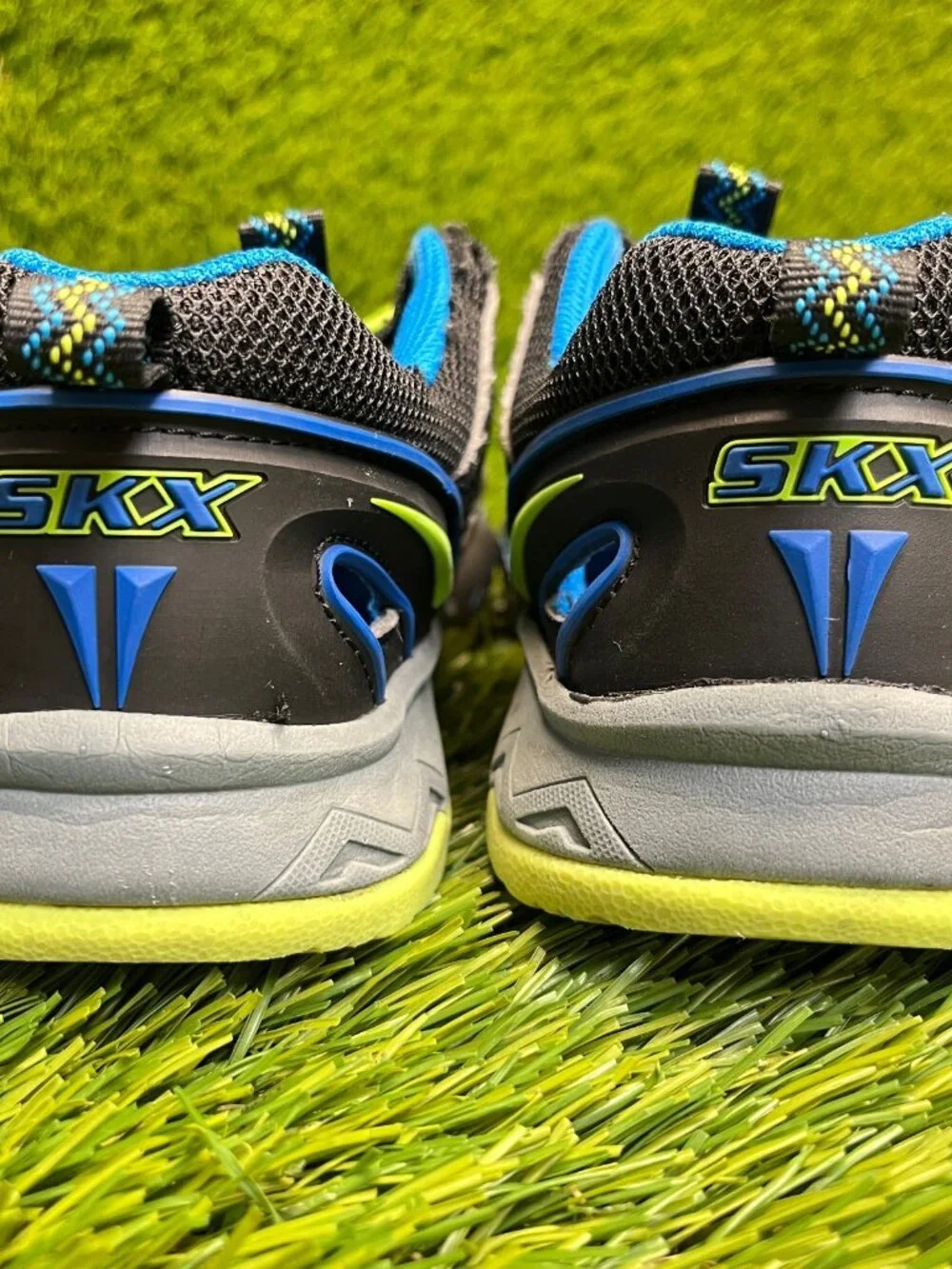Skechers please review